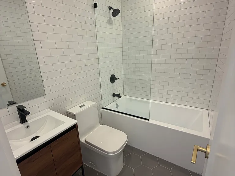 50 Grace St #4 — Photo 12