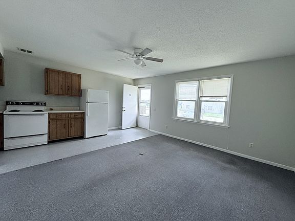 2nd image of 1000 S Dilworth Ln #50