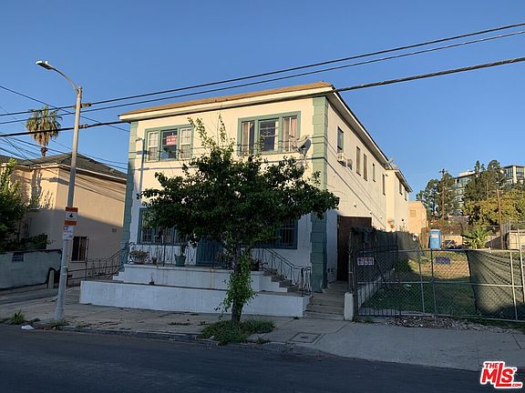 3rd image of 817 Centennial St