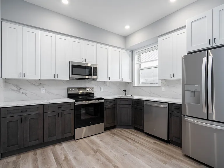 kitchen (brand new)