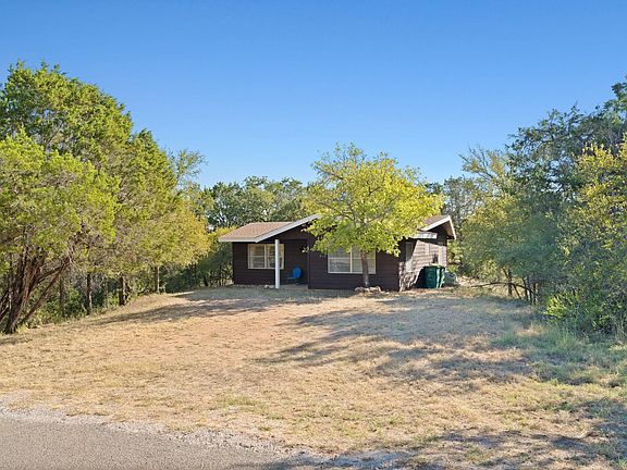 4th image of 749 Driftwood Ln