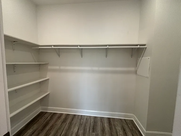 2021 Greenbriar Ter — Photo 15
