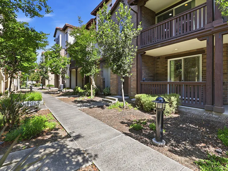 1026 Chamomile Walkway — Photo 31