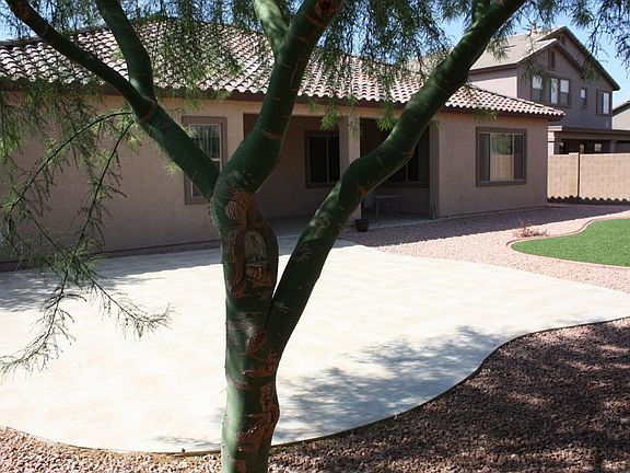 4th image of 14352 W Cameron Dr