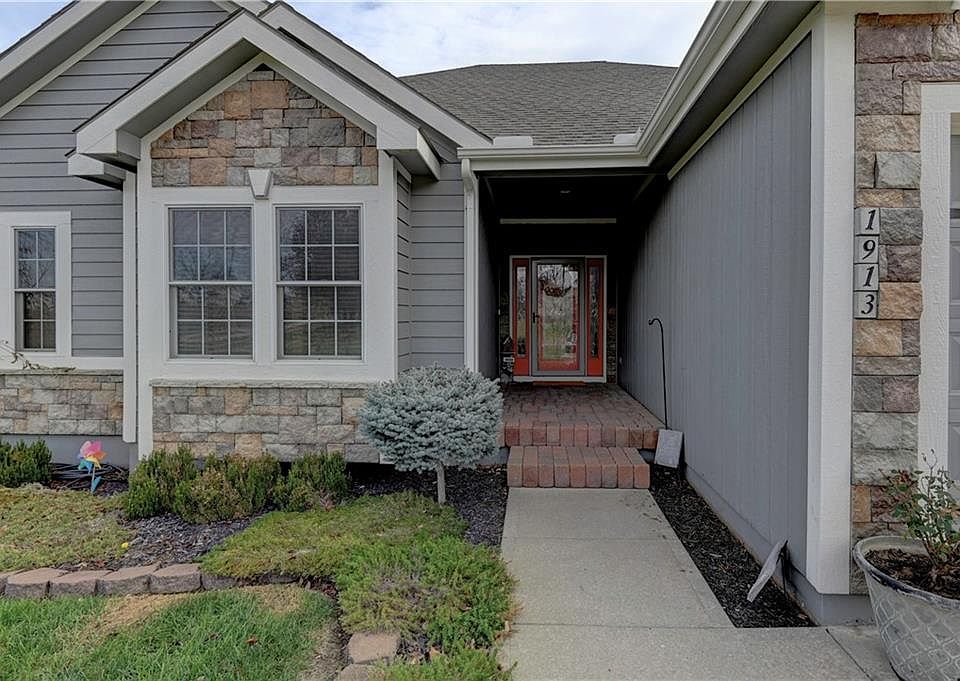 1913 N 159th Ter, Basehor, KS 66007 Zillow