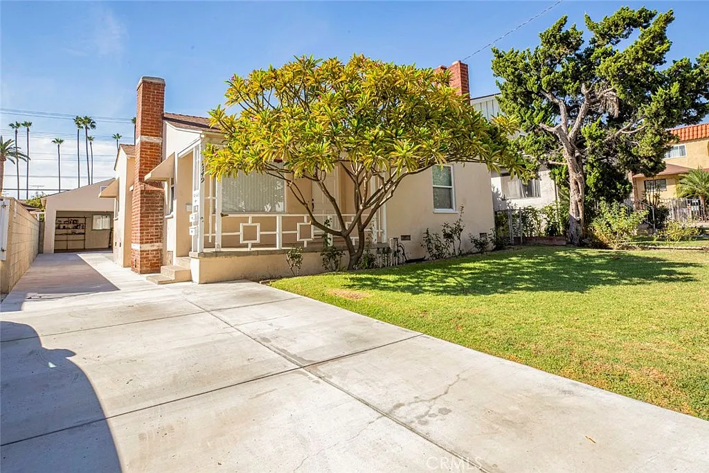 2 bed, 850 sqft, $3,200 — Photo 1