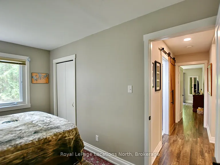 590 Oxbow Cres — Photo 42