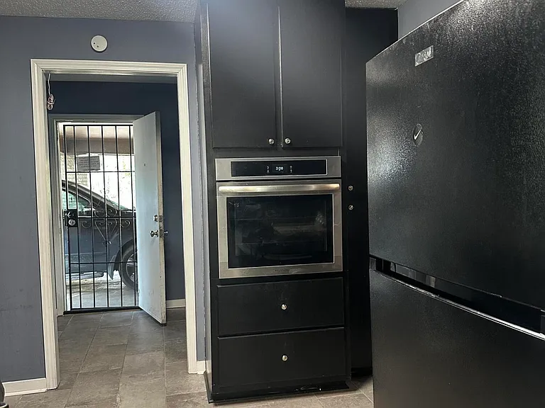 1156 Garden Park Dr — Photo 16