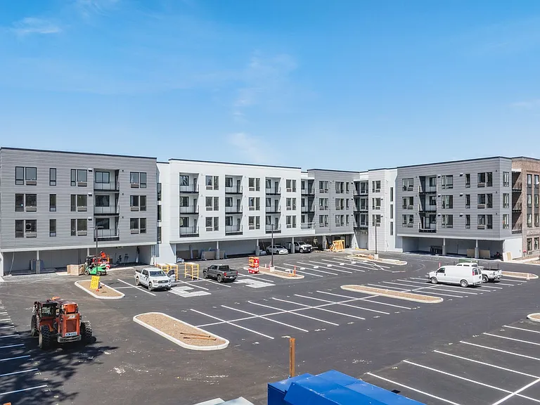 Hogum Bay Apartments — Photo 30