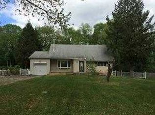 33 Heather Dr, Manalapan, NJ 07726