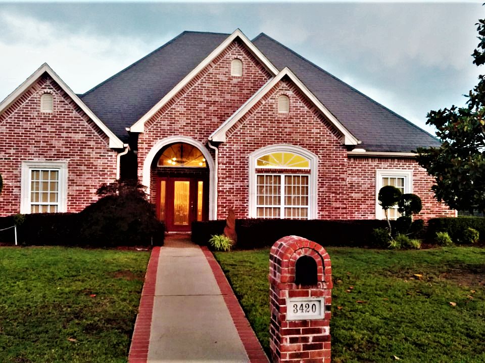 1st image of 3420 Darnell Dr