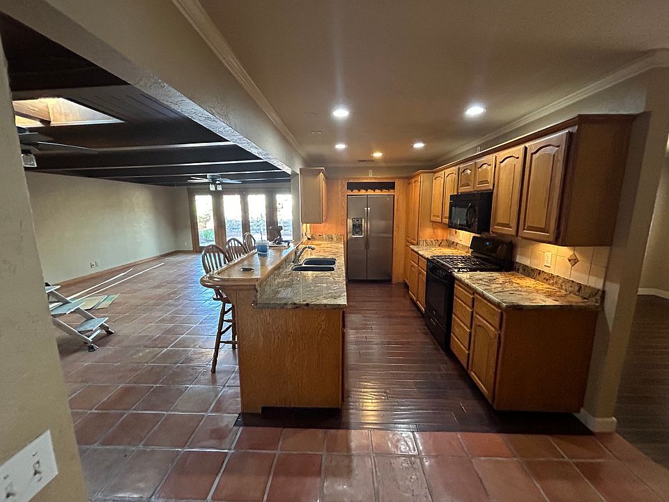 1st image of 2021 N Douty St