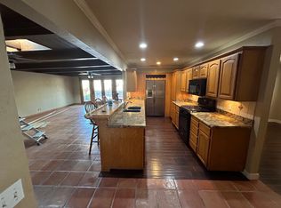 2021 N Douty St, Hanford, CA 93230