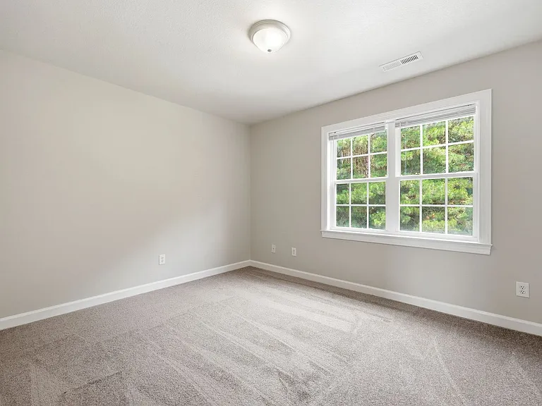 404 Springwood Dr — Photo 26
