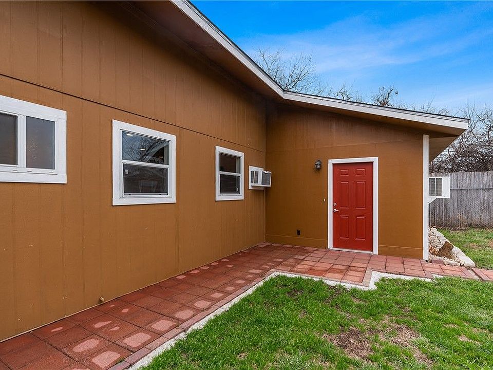 1st image of 4414 Diane Dr #C