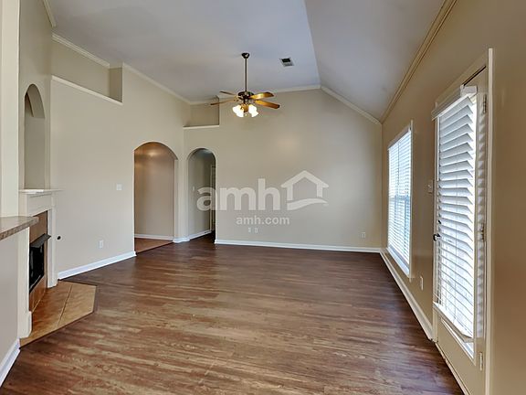 3rd image of 8207 White Wing Ln