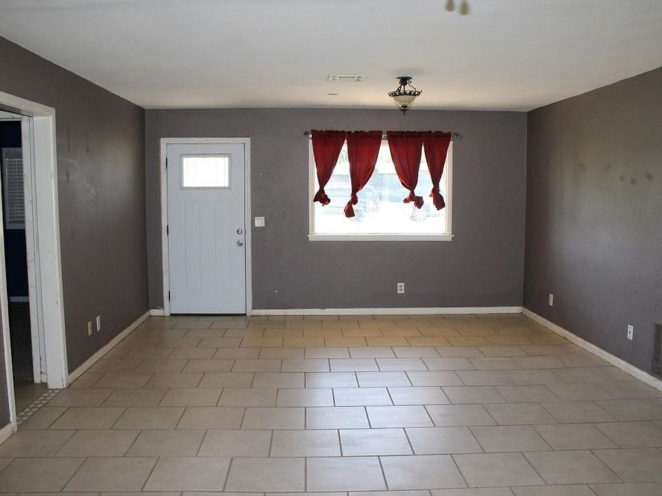 100 Center St, Hereford, TX 79045 Zillow