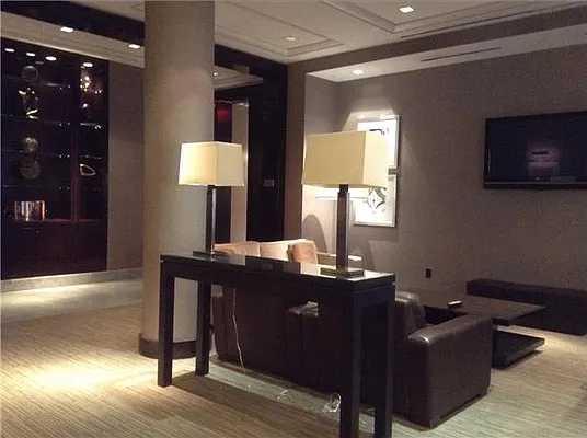 Rented by R New York | media 29