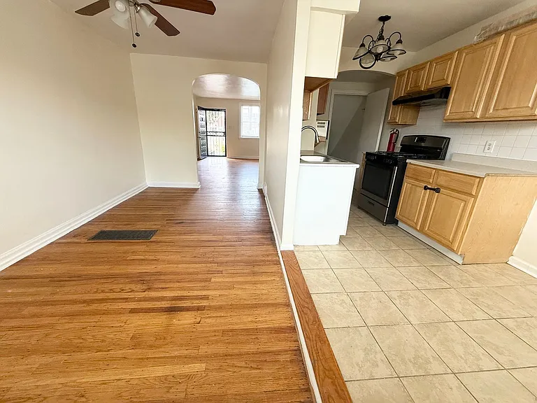639 Adams Ave — Photo 7