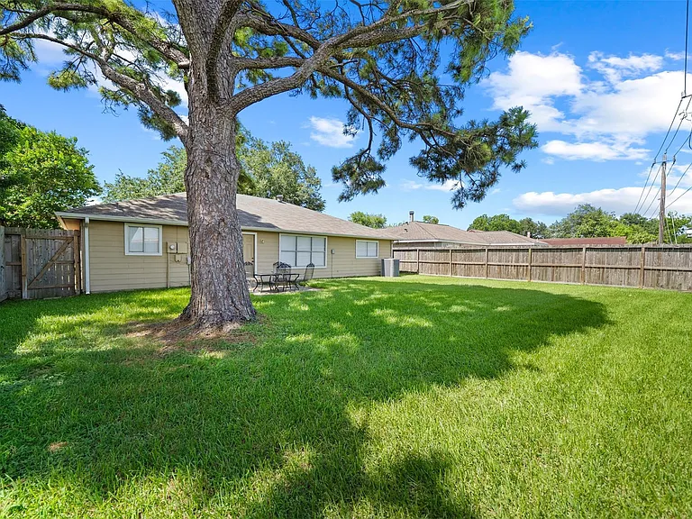9906 Rocky Hollow Rd — Photo 18