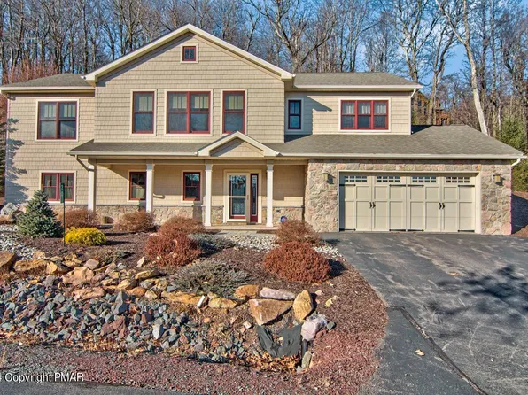20 Bluestone Ct, Lake Harmony, PA 18624