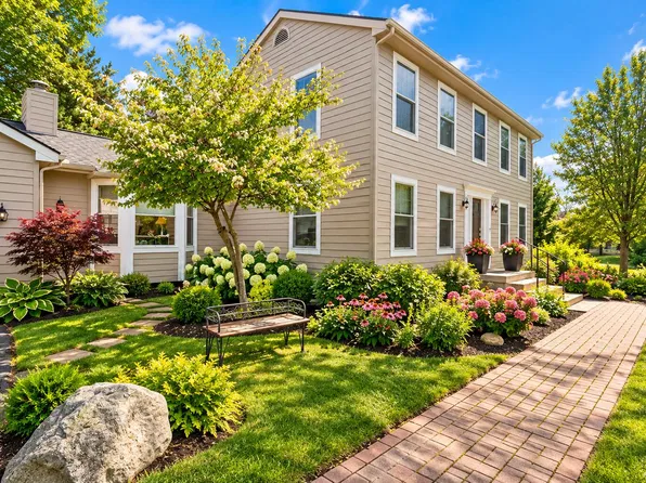 4242 Glen Eden Ct, Ann Arbor, MI 48103