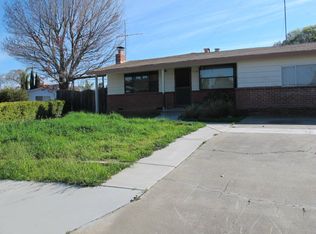 1181 Highland Dr, Hollister, CA 95023