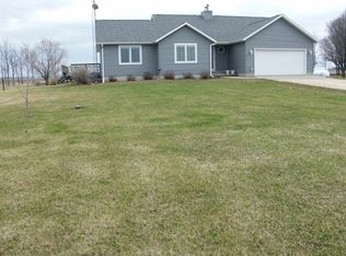 2795 Perry Rd, STEWARD, IL 60553