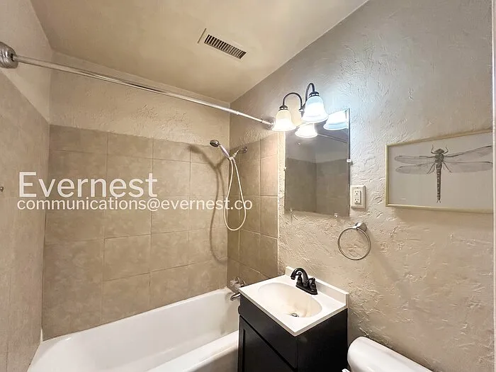 4911 Buford Ave — Photo 12