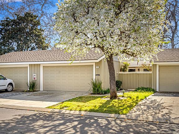 3rd image of 1116 Holly Oak Cir