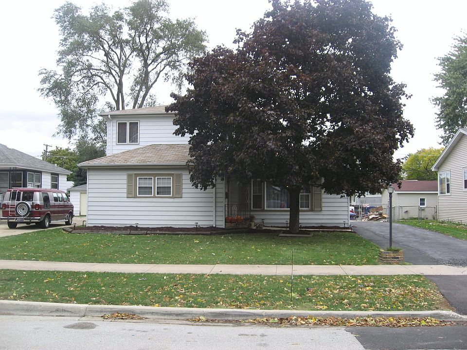 6 Bed - 2 Bath - Pool - Deck