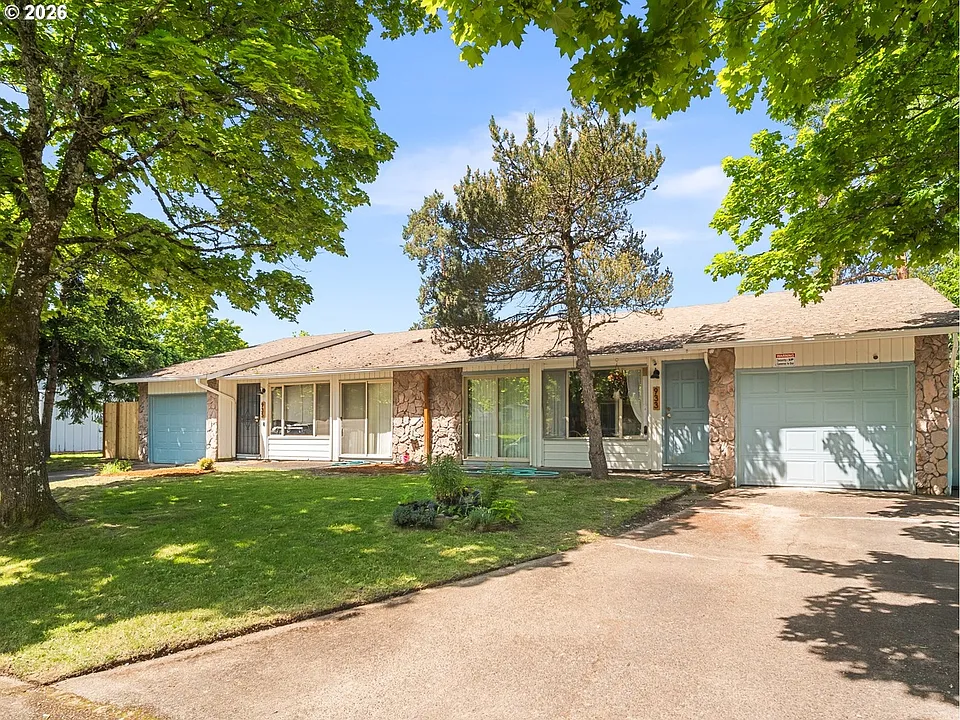 935 SE Rene Ave #935