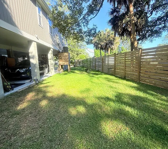 406 Caverly Ln — Photo 6