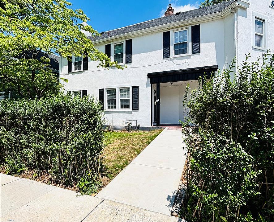 1st image of 551 Park Pl