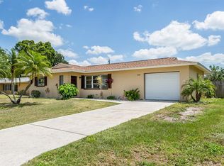 438 Clover Rd, Venice, FL 34293