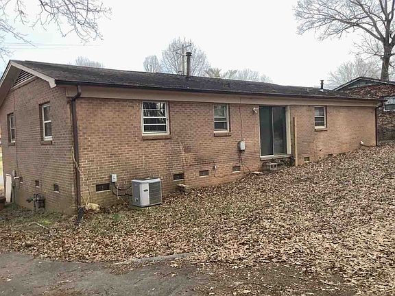 2nd image of 502 Monroe St