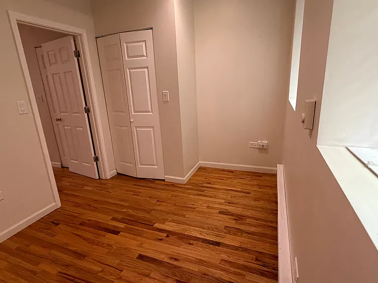 1812 W Chase Ave #G — Photo 7