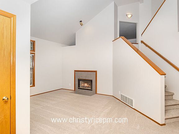 5th image of 25437 SE 42nd St