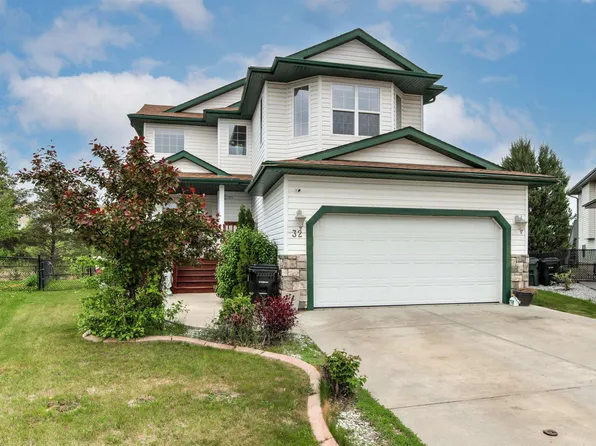 32 Lamplight Bay, Spruce Grove, AB T7X 4N2