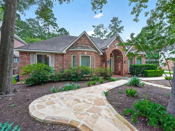7 Windridge Pl, Spring, TX 77381