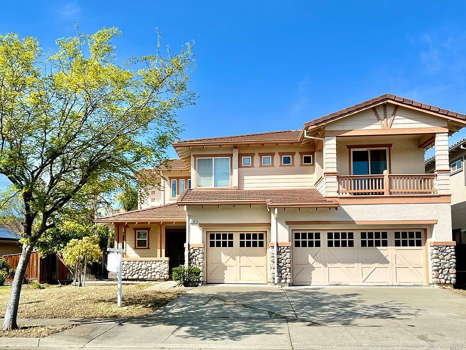 1st image of 905 Emerald Hills Cir