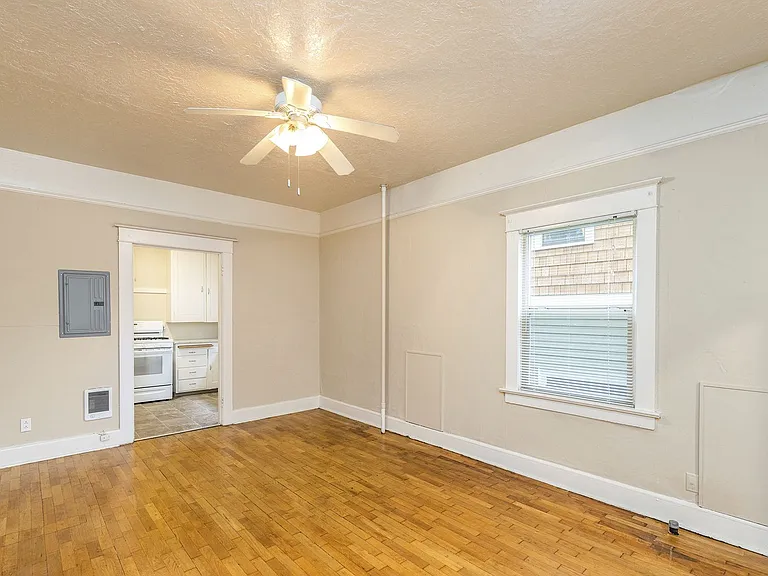 1022-1036 NE Hancock St — Photo 61