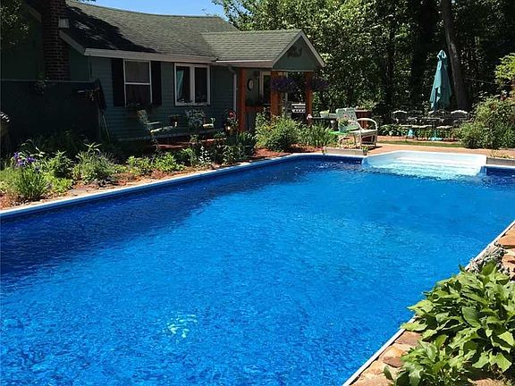 2nd image of 52 Waterville Dr