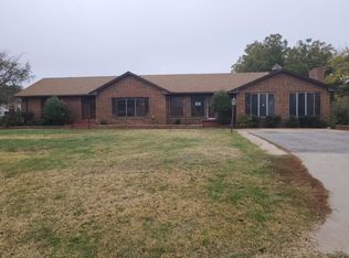 509 N 15th St, Frederick, OK 73542