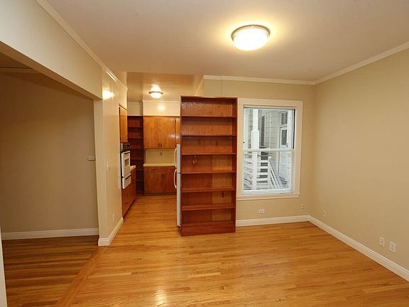 5th image of 3711 Fillmore St APT 305