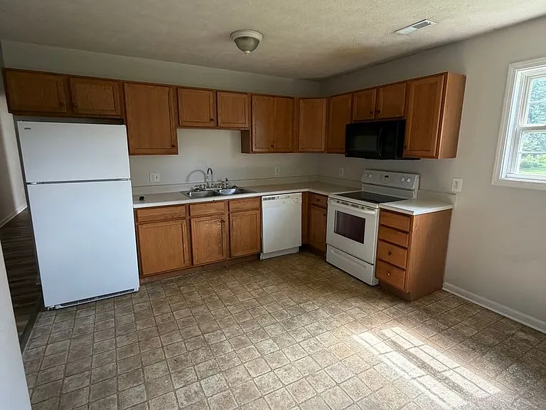 801 N Garfield St — Photo 9