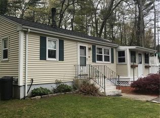 42 Laurel Dr, Glocester, RI 02814