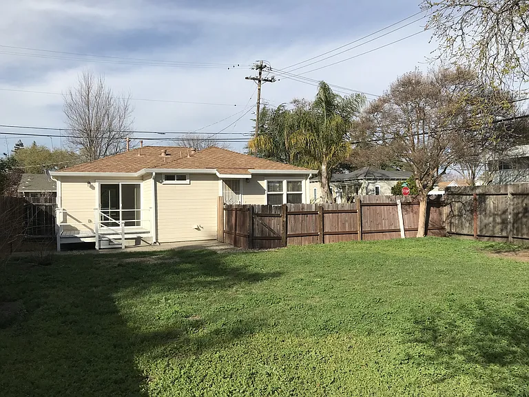 324 Stevenson St — Photo 26