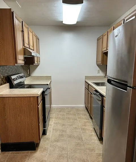 Hanson Ave 1254 (LM) — Photo 3