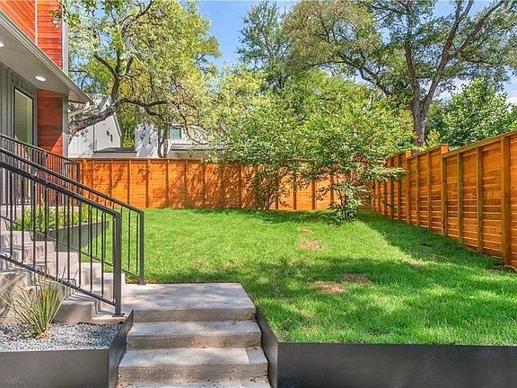 3rd image of 2200 La Casa Dr